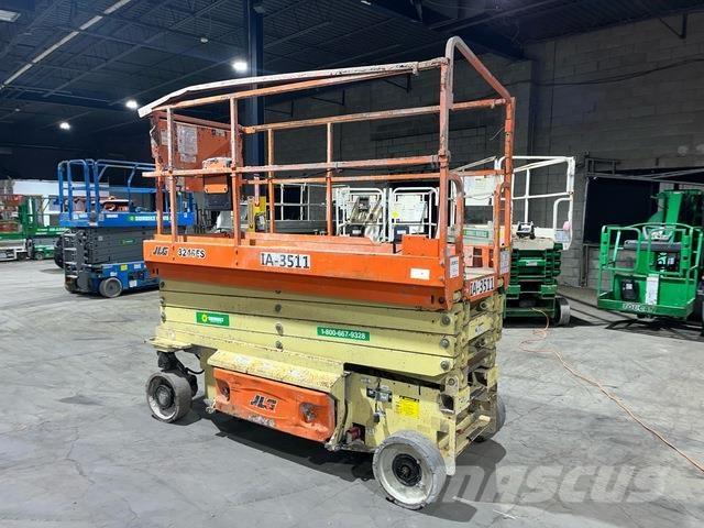 JLG 3246ES Ножничные подъемники