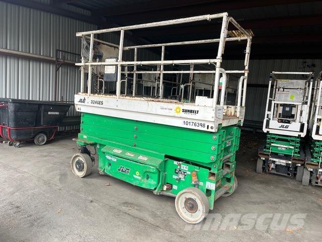 JLG 3246ES Ножничные подъемники