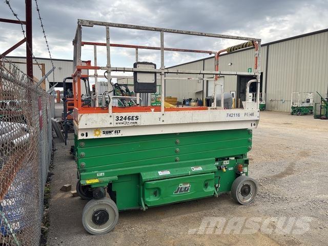 JLG 3246ES Ножничные подъемники