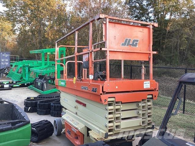 JLG 3246ES Ножничные подъемники