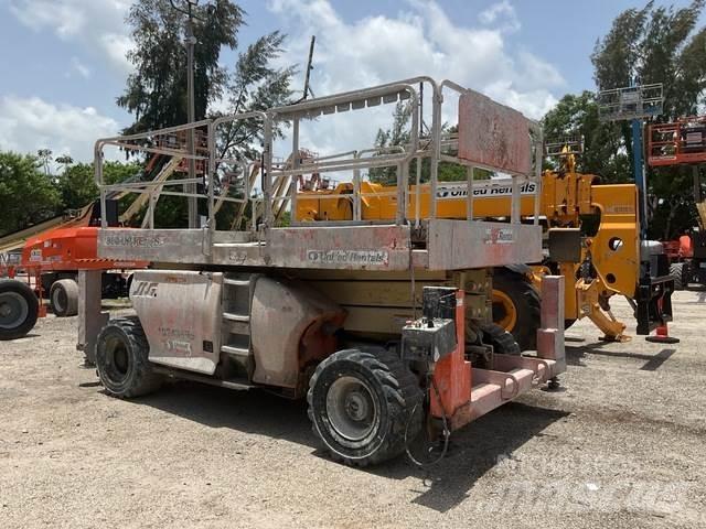 JLG 3394RT Ножничные подъемники