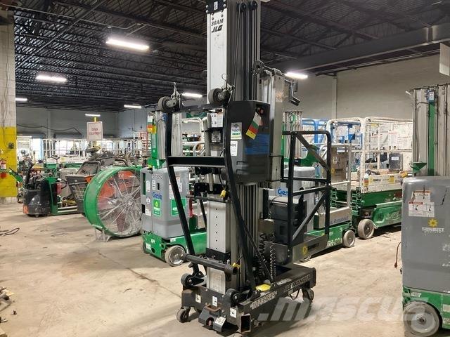 JLG 36AM Вертикальные мачтовые подъемники