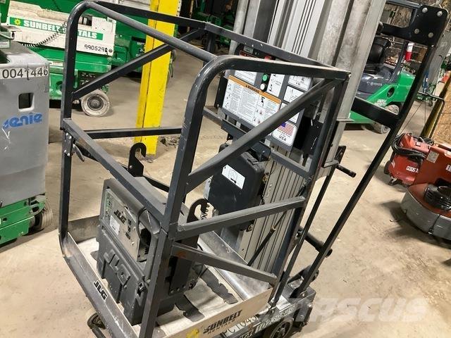 JLG 36AM Вертикальные мачтовые подъемники