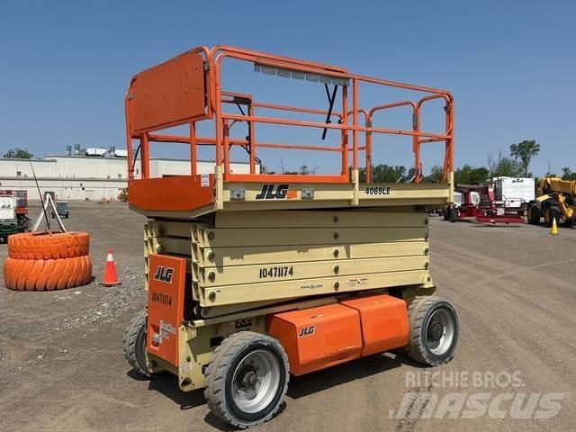 JLG 4069LE Ножничные подъемники