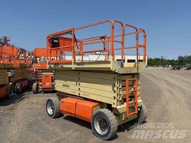 JLG 4069LE Ножничные подъемники