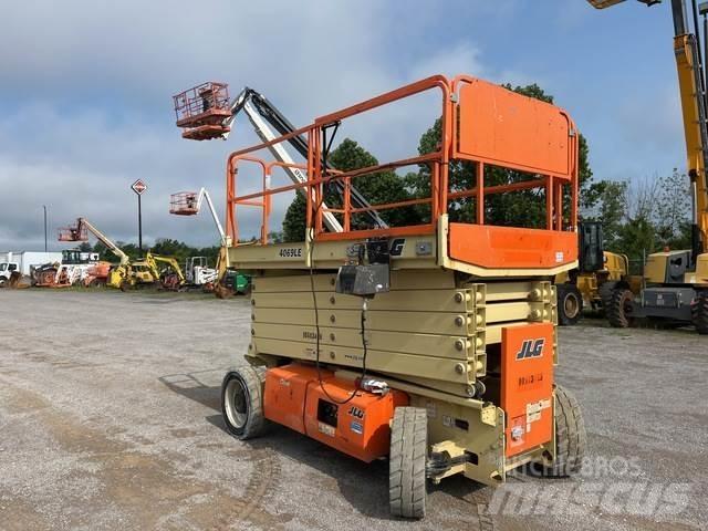JLG 4069LE Ножничные подъемники
