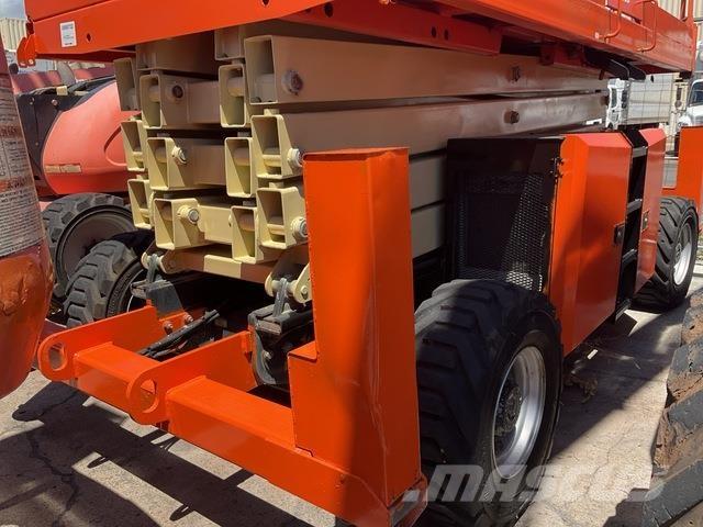 JLG 430LRT Ножничные подъемники