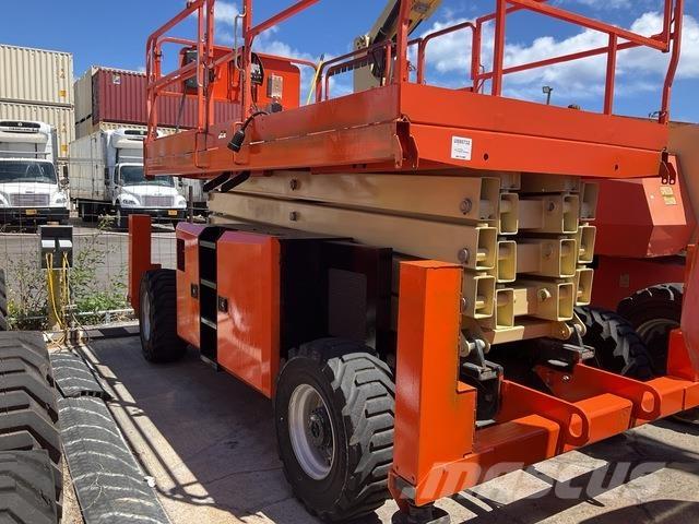 JLG 430LRT Ножничные подъемники
