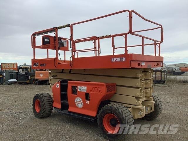 JLG 4394 RT Ножничные подъемники
