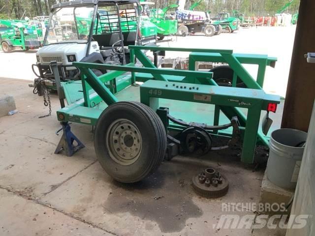 JLG 449 Низкорамные прицепы