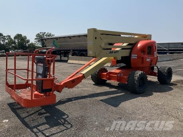 JLG 450A Коленчатые подъемники