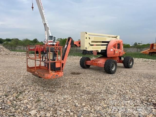 JLG 450AJ Коленчатые подъемники