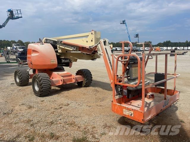 JLG 450AJ Коленчатые подъемники