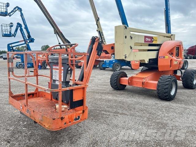 JLG 450AJ Коленчатые подъемники
