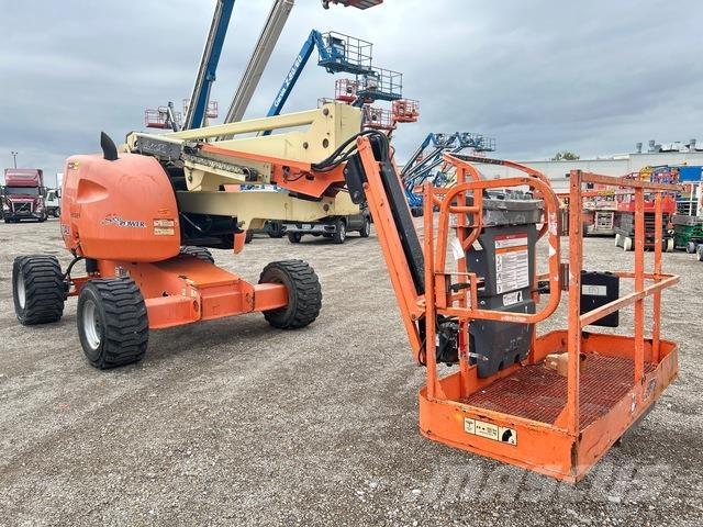 JLG 450AJ Коленчатые подъемники