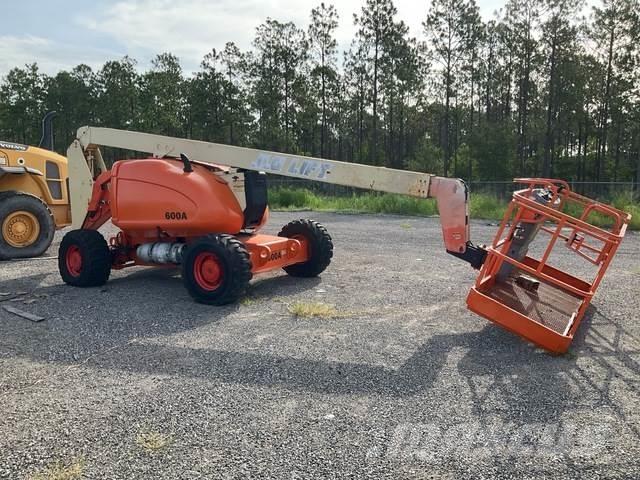 JLG 600A Коленчатые подъемники
