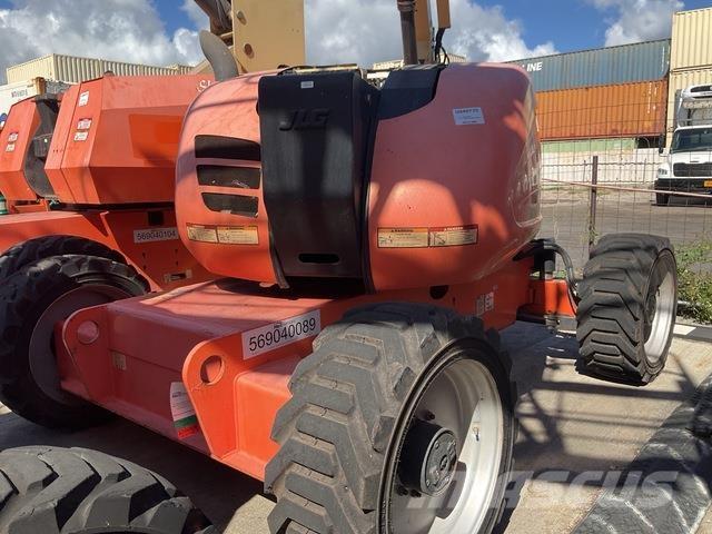 JLG 600AJ Коленчатые подъемники