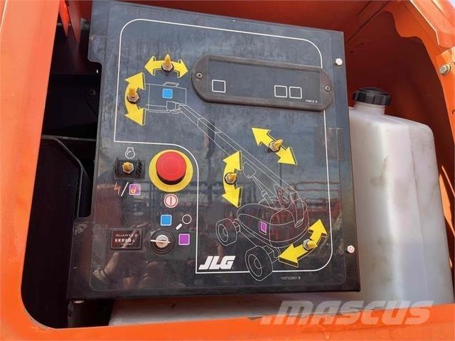 JLG 600S Телескопические подъемники