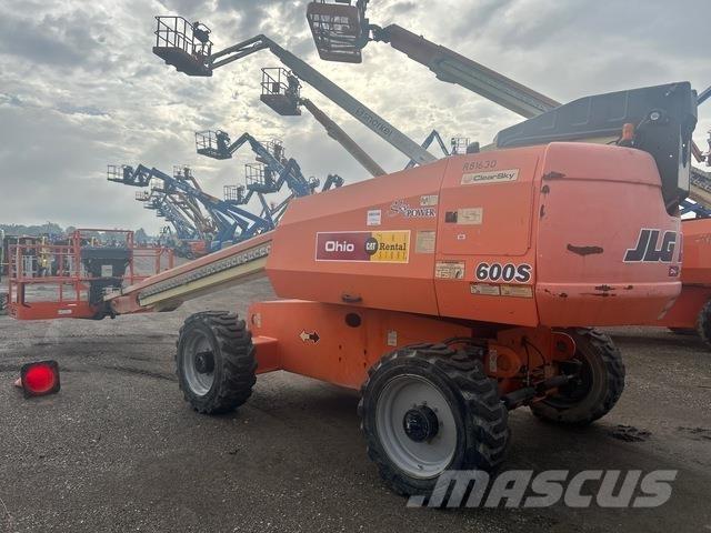 JLG 600S Телескопические подъемники