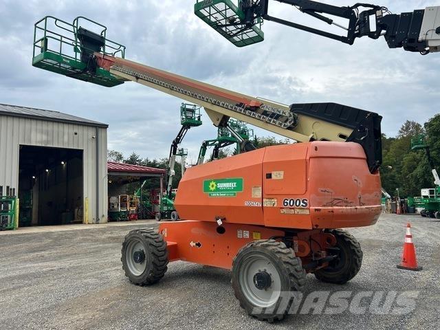 JLG 600S Телескопические подъемники