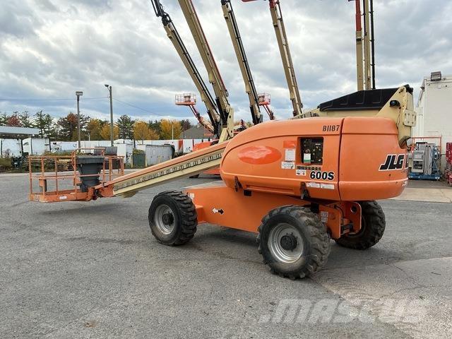 JLG 600S Телескопические подъемники