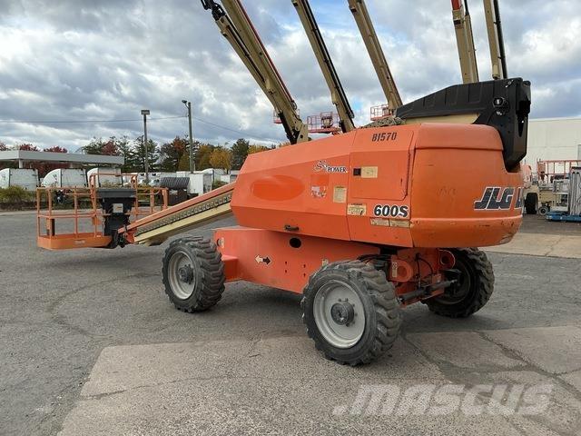 JLG 600S Телескопические подъемники