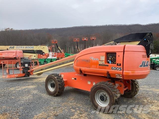 JLG 600S Телескопические подъемники