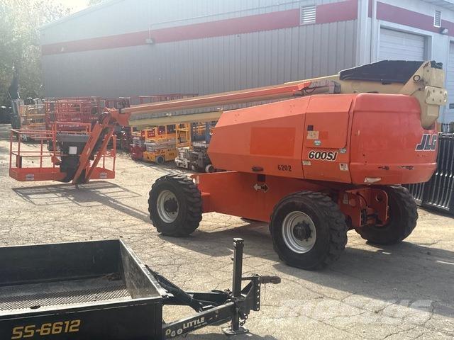 JLG 600SJ Телескопические подъемники