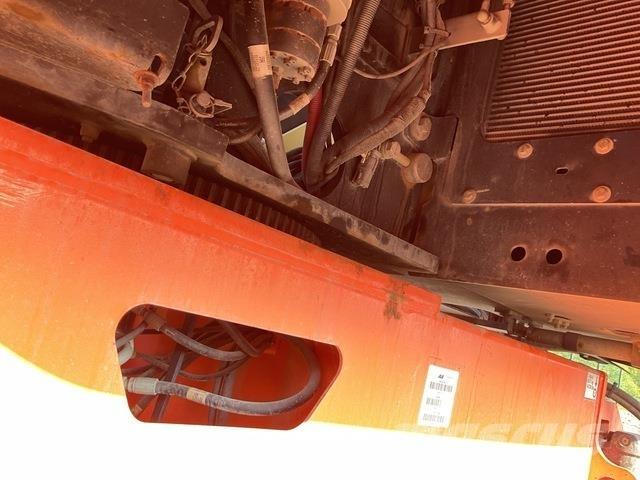 JLG 660SJ Телескопические подъемники