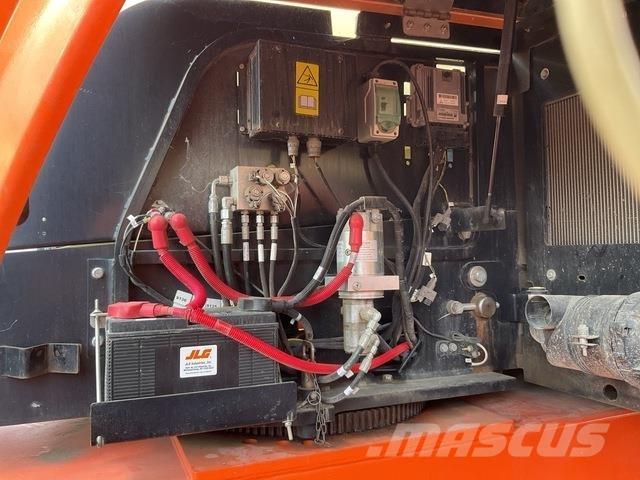 JLG 660SJ Телескопические подъемники