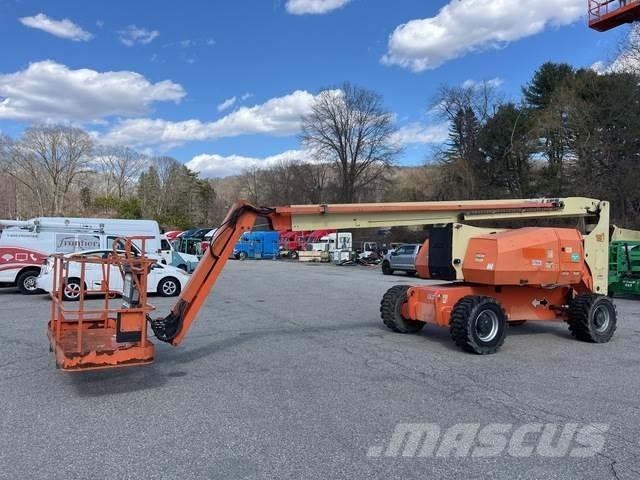 JLG 800 AJ Коленчатые подъемники