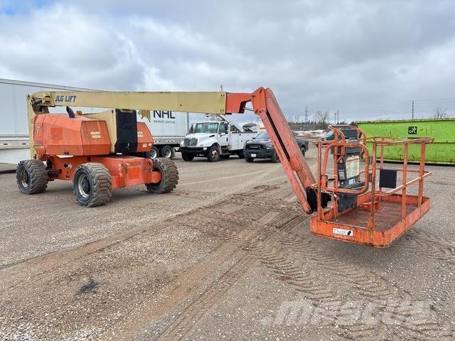 JLG 800 AJ Коленчатые подъемники