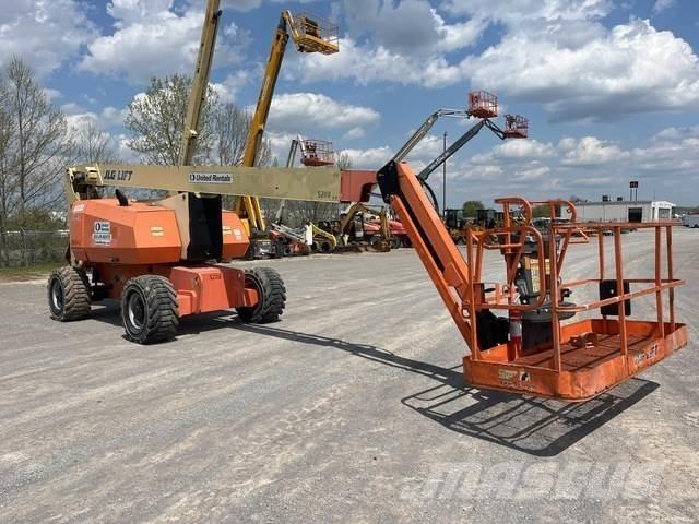 JLG 800 AJ Коленчатые подъемники