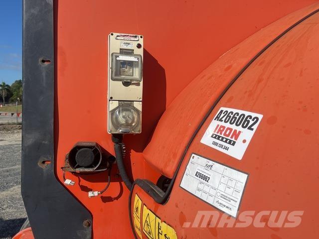 JLG 800 AJ Строительная техника - Другие