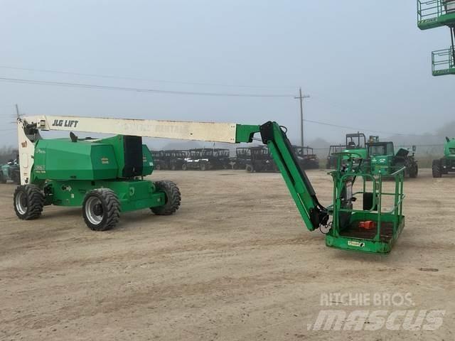 JLG 800AJ Коленчатые подъемники