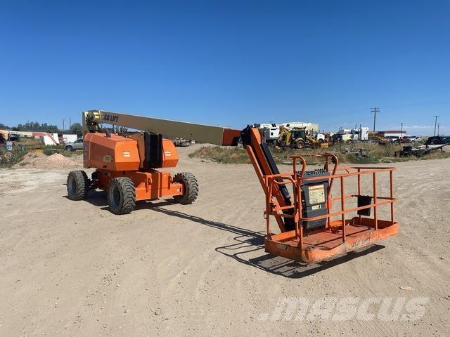 JLG 800AJ Коленчатые подъемники