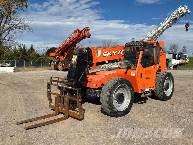 JLG 8042 Телескопические погрузчики