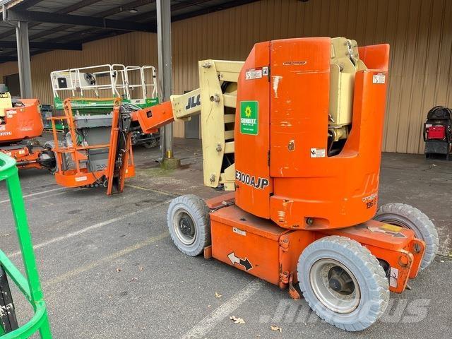 JLG E300 AJP Коленчатые подъемники
