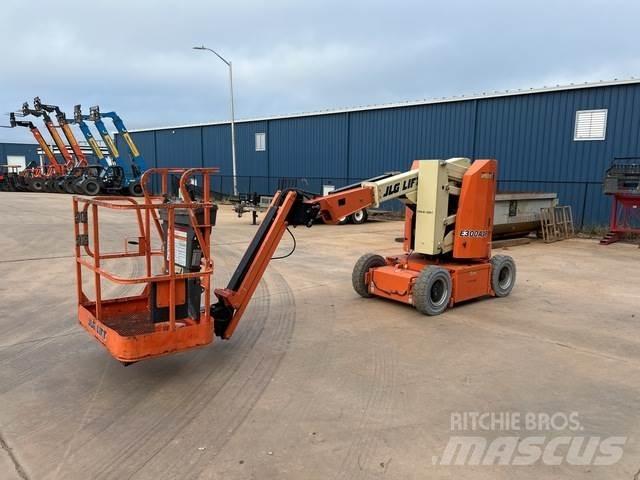 JLG E300AJP Коленчатые подъемники