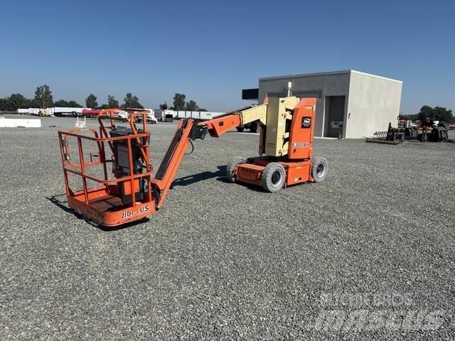 JLG E300AJP Коленчатые подъемники
