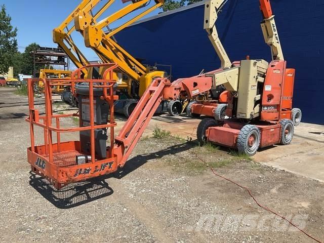 JLG E300AJP Коленчатые подъемники