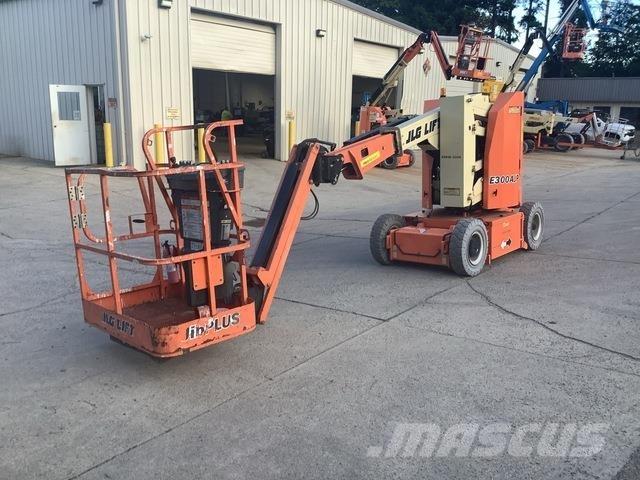JLG E300AJP Коленчатые подъемники