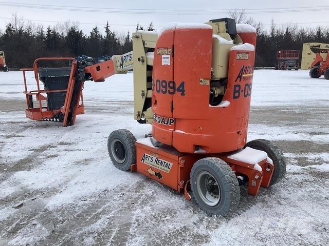 JLG E300AJP Коленчатые подъемники