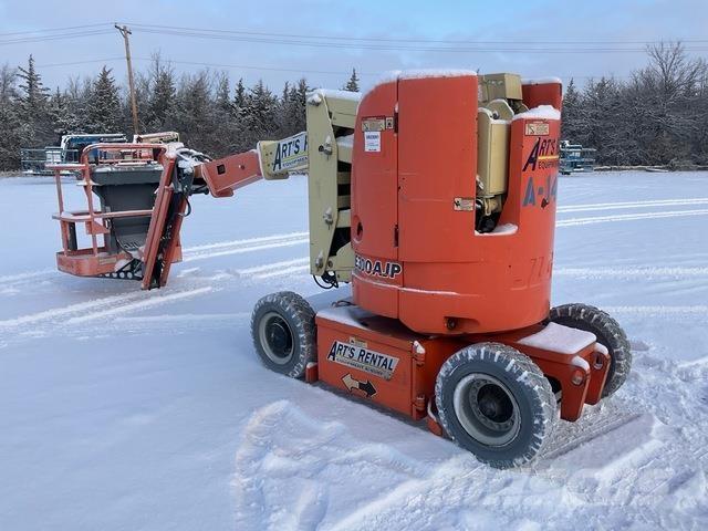 JLG E300AJP Коленчатые подъемники