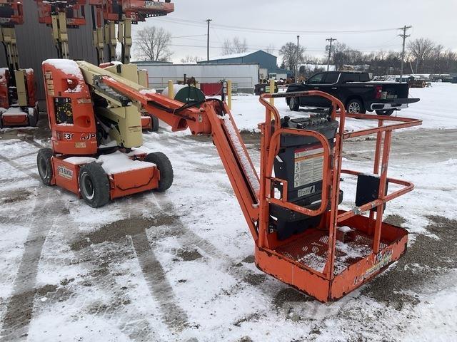 JLG E300AJP Коленчатые подъемники