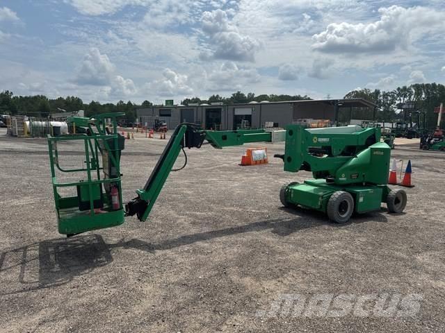 JLG E400AJPN Коленчатые подъемники