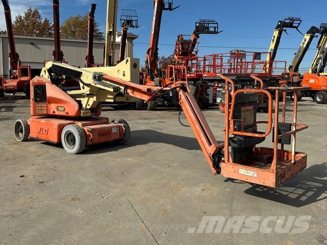 JLG E400AJPN Коленчатые подъемники