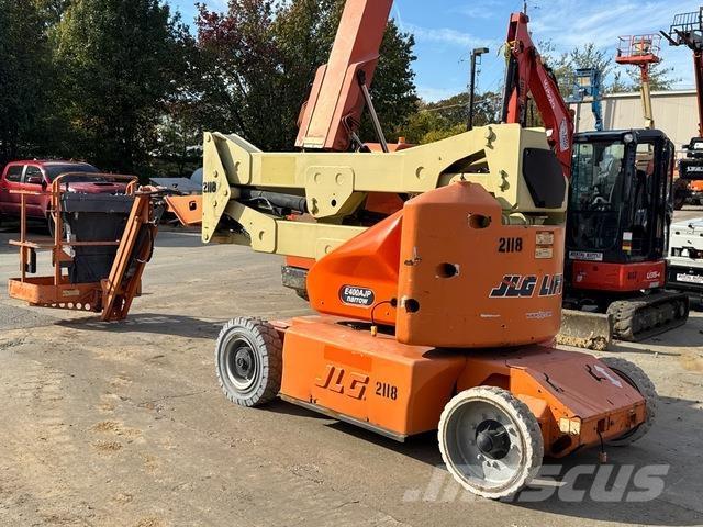 JLG E400AJPN Коленчатые подъемники