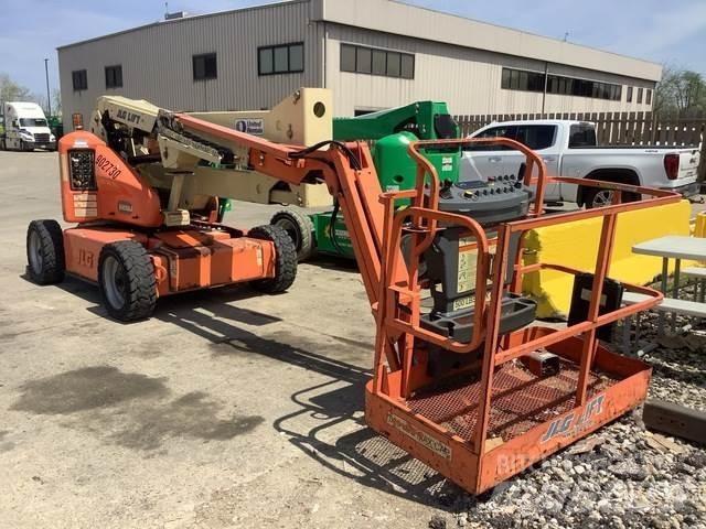 JLG E450AJ Коленчатые подъемники