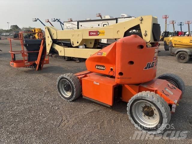 JLG E450AJ Коленчатые подъемники